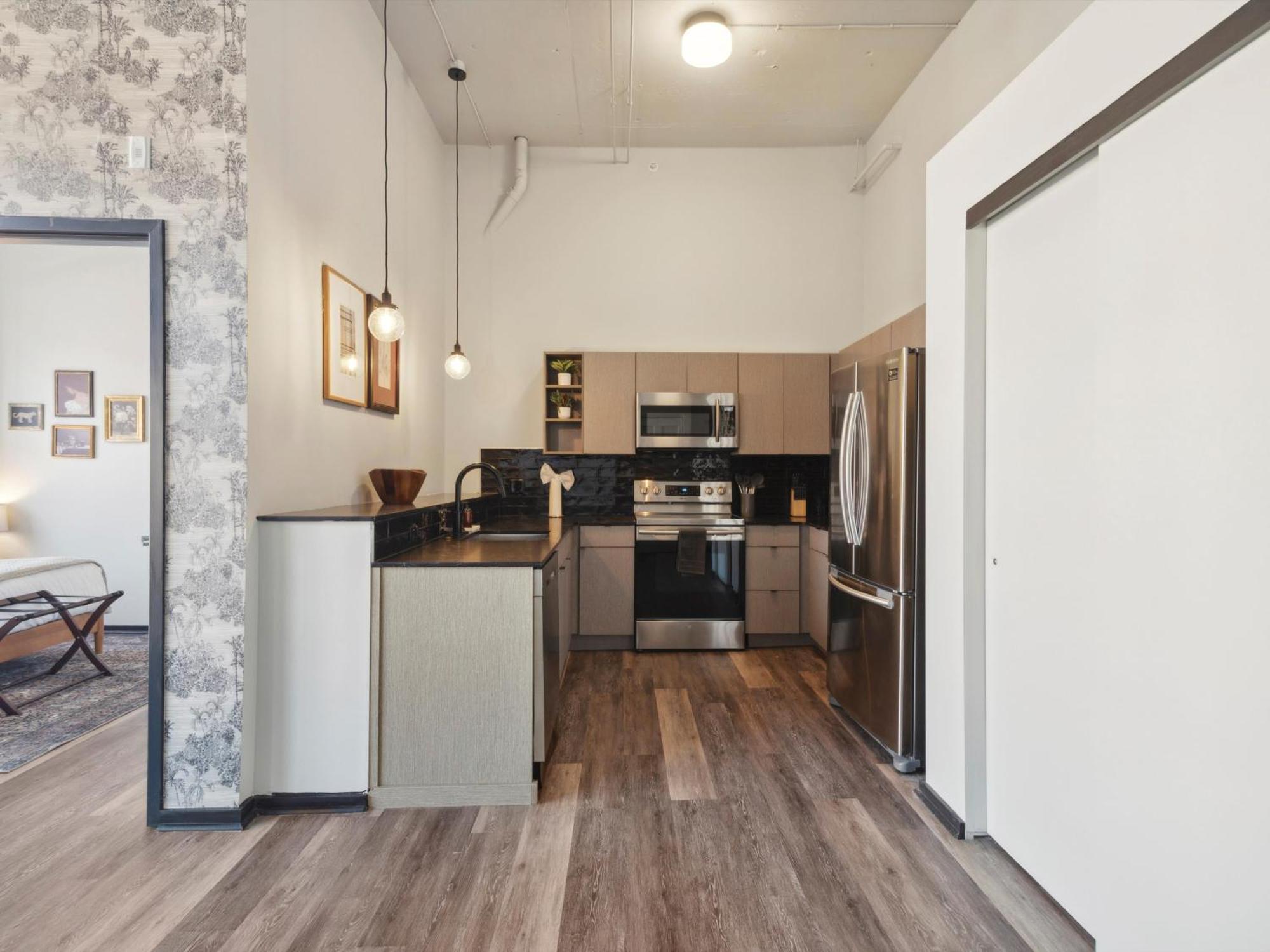 Large 3Br Apts & Studios, Free Parking, Gym, Game Room Філадельфія Номер фото