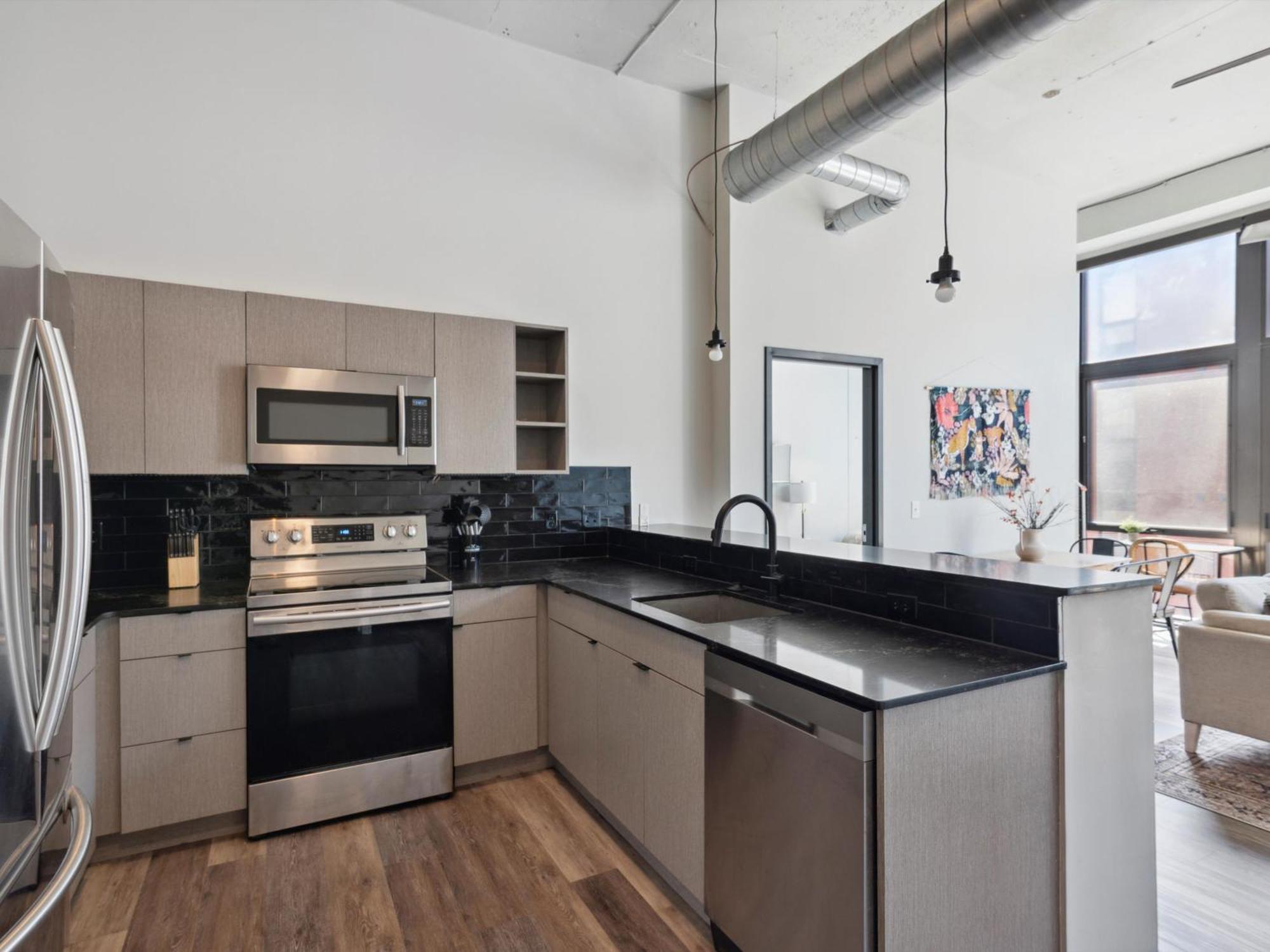 Large 3Br Apts & Studios, Free Parking, Gym, Game Room Філадельфія Номер фото