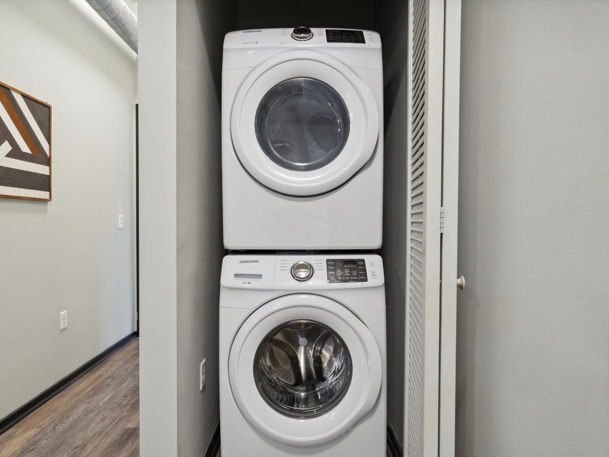 Large 3Br Apts & Studios, Free Parking, Gym, Game Room Філадельфія Номер фото
